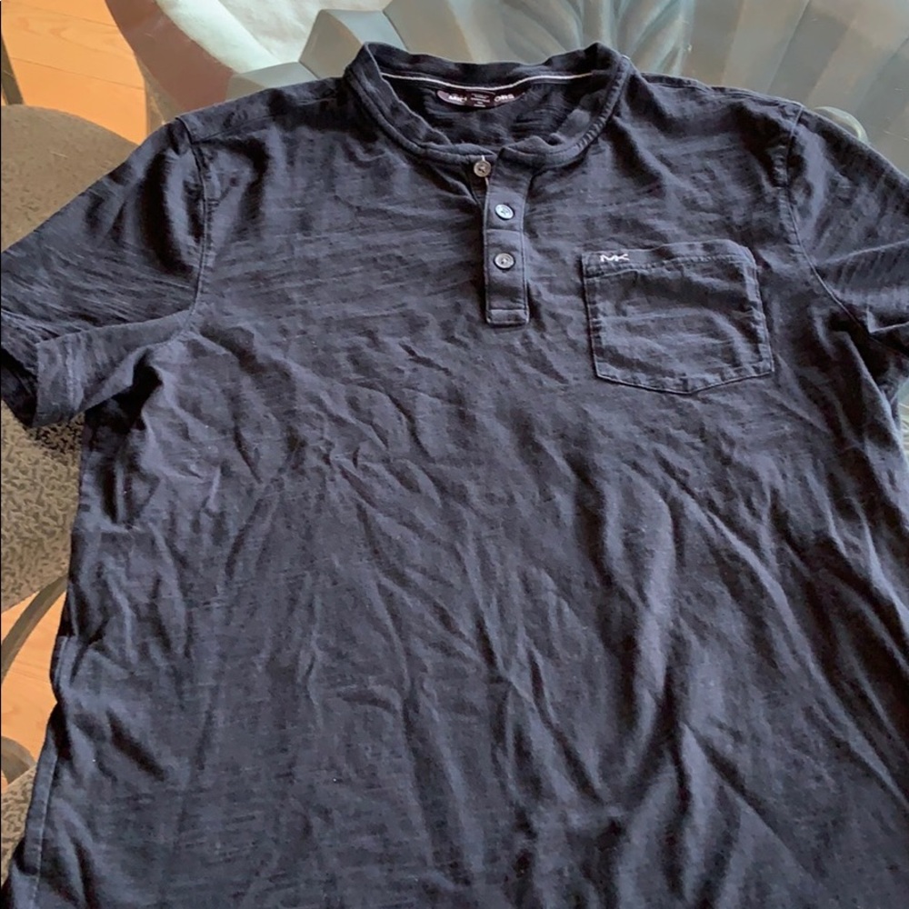 Awesome Michael Kors pocket black tee